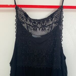 URBAN OUTFITTERS tank